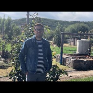 Meet your Posher, Julio